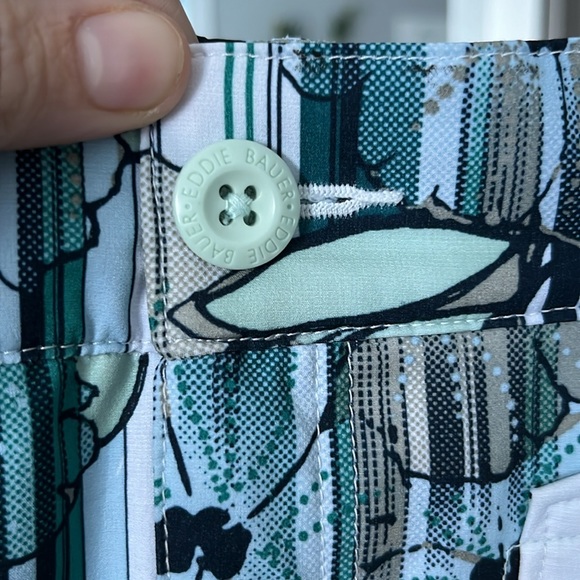 Eddie Bauer Active Fit Skort Skirt Green Floral Stripes Stretch Quick Dry Sz. XS - Picture 3 of 5